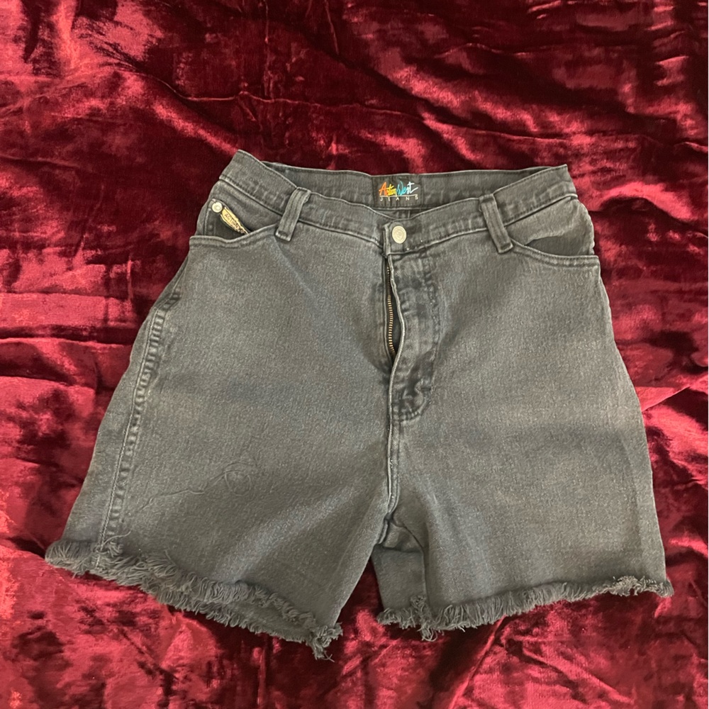 Vintage highwaisted shorts